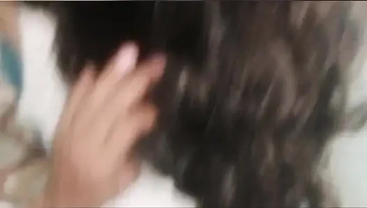 Freundin fickt zu hause versehentlicher creampie drinnen