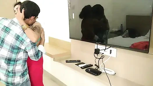 TV banane aaya tha bhabhi ko chod diya
