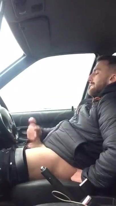 Веду машину и дрочу фото Веду машину и дрочу фото