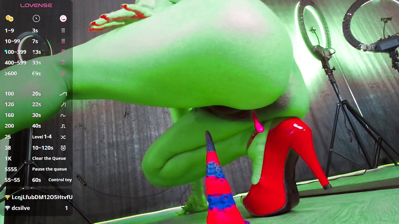 Extraterrestrial milf wants to ride you!