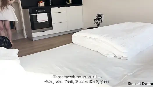 "Делиться - это забота." Мачеха делит кровать и ее киску с большой шикарной задницей с пасынок