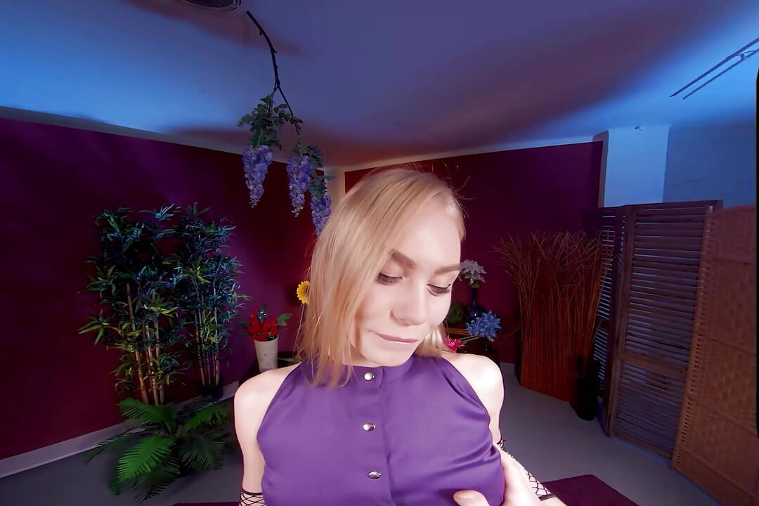 VRCosplayx - essa saia curta que Nancy A como Naruto Ino Yamanaka usa bombeia essa alegria direto para o seu pau