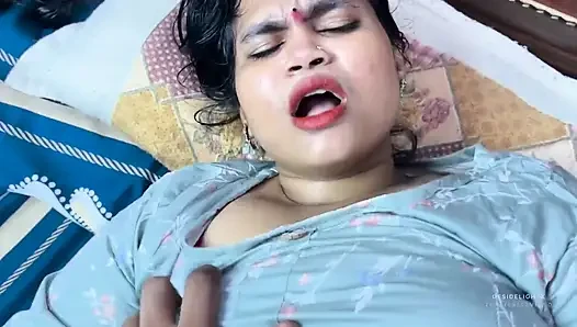 Ayah tiriku mergokin aku lagi asik fingering memekku dan ngentot memekku habis-habisan, video chudai india