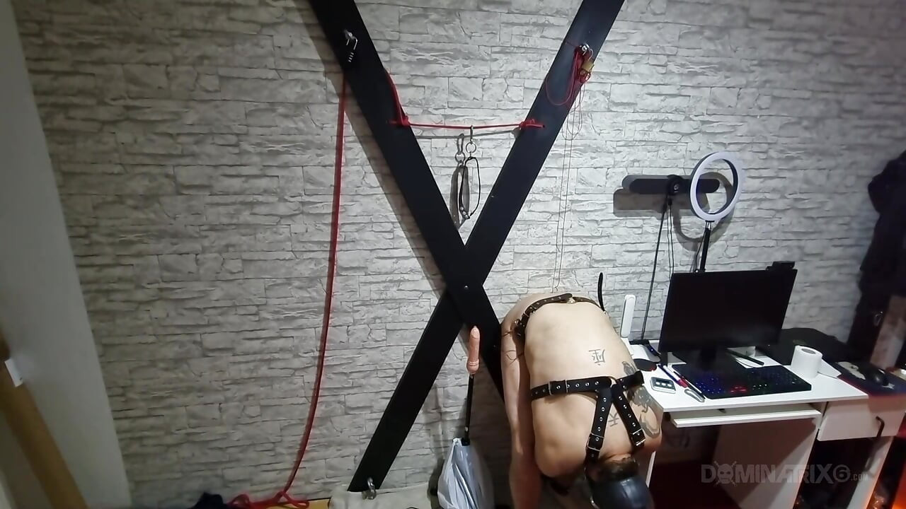 Gas Mask Slave Stretched Anal by Dominant MILF Strapon