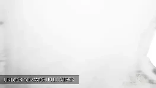 129-Beute-Box und ein Superpreis! die schöne Anya in Absätzen und strümpfen wird dir zeigen, wer der Chef deines perversen Lebens ist! 60fps