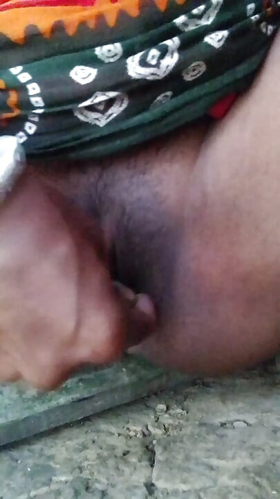 Desi Bhabhi με κρεμώδη δαχτυλίωμα