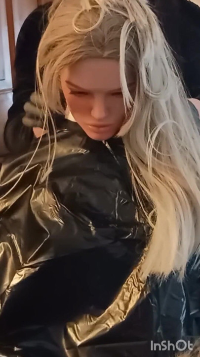 Μια περιποίηση για την Jennifer | Κλιπ 1
