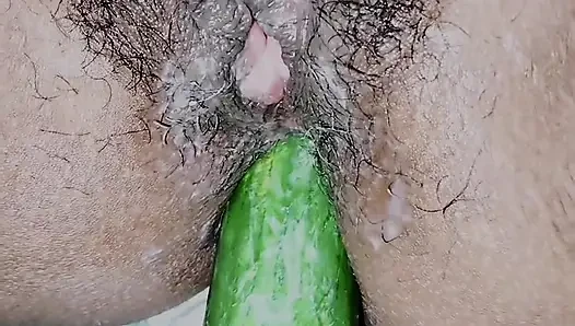 Pooja bhabhi ki pussy mein mein hai padla aur thick cucumber inserted pussy ass duno tore diya