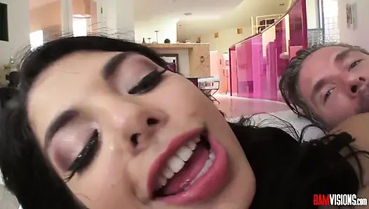 Pantat gina valentina dientot habis-habisan sama kontol besar