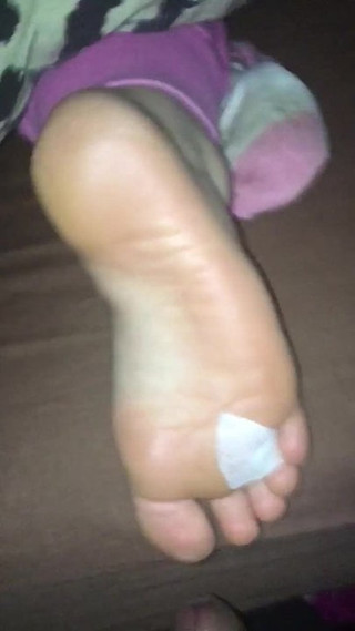 Cum over GF toes and clothes