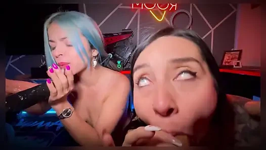 Pesta Pesta Seks POV Dengan Dildo BBC Dan Dua Lesbian Terangsang - Sweetkimmi