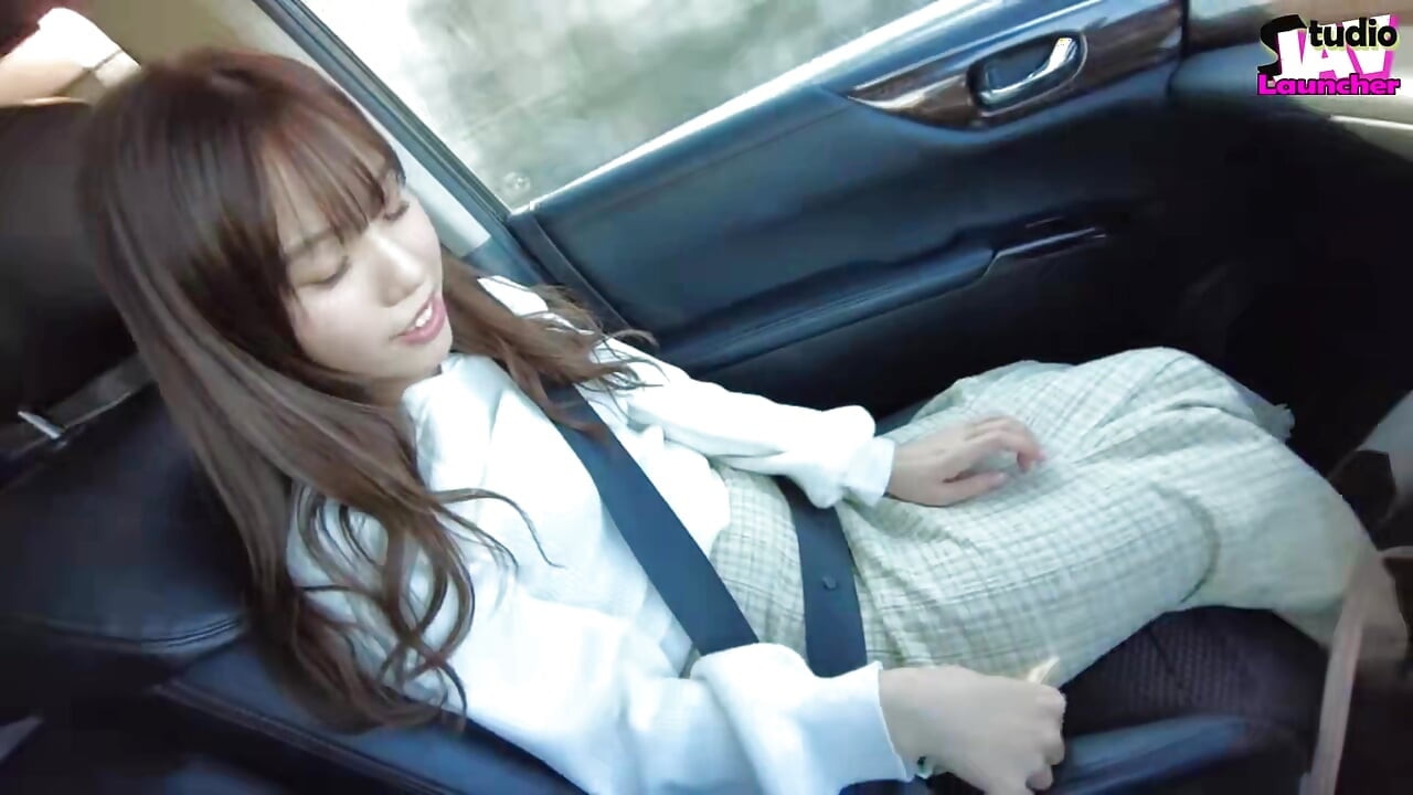 Anywhere Kiss-a Soft-lipped Beauty Turns the Whole Day Into Tongue Play Chapter-1