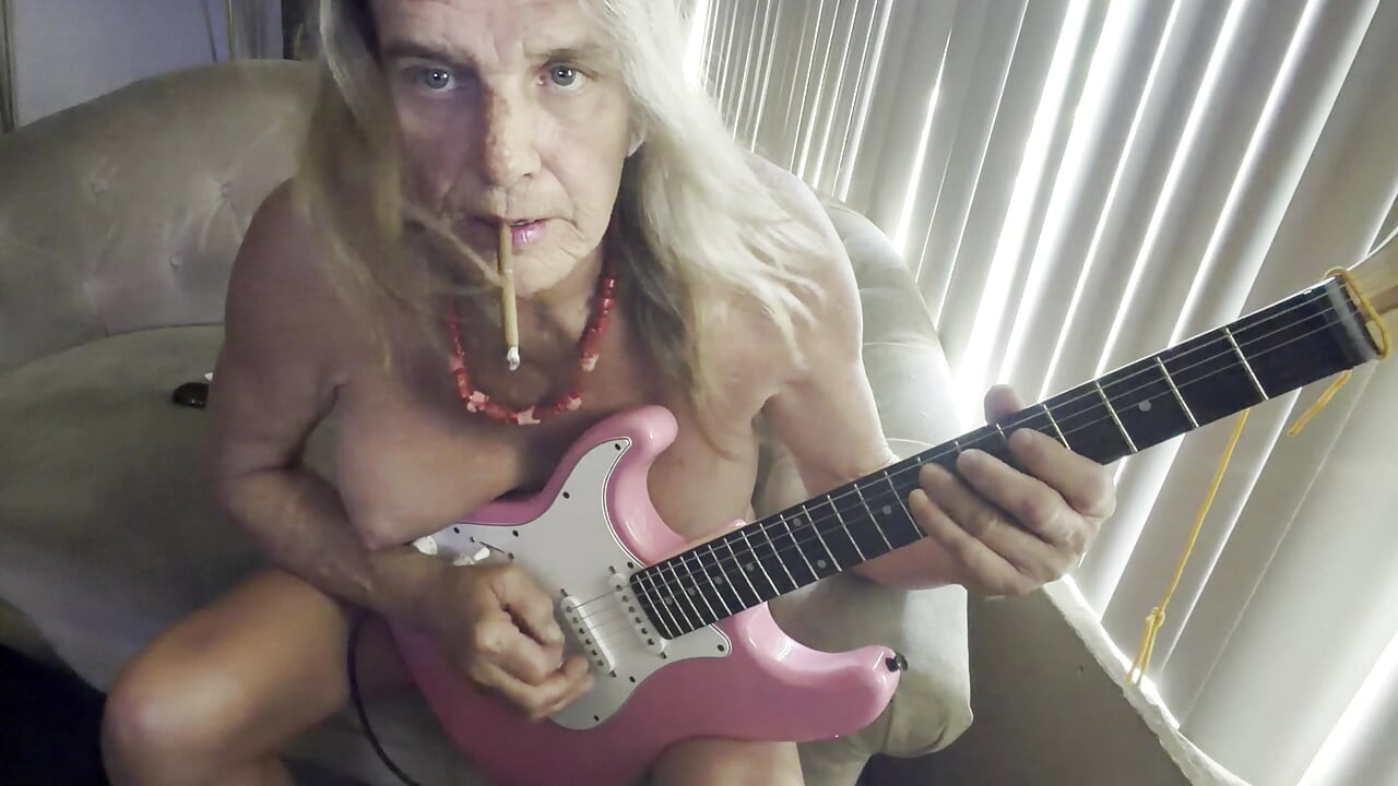 LizzyYum SD JULY 2026 big tits electric guitar shemale music FULL DVD #1