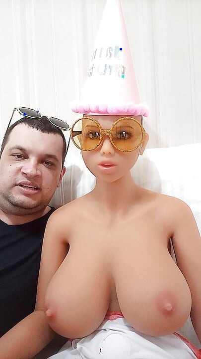 Tourist breasts doll mondial 2026  San Francisco