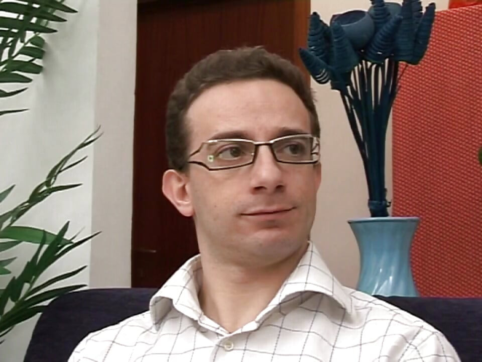 Büyük memeli sarışın sadece götten seviyor