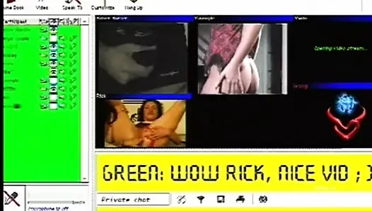 Брюнетка в красном сексуальном нижнем белье делает глубокий минет и получает душ из спермы на лицо