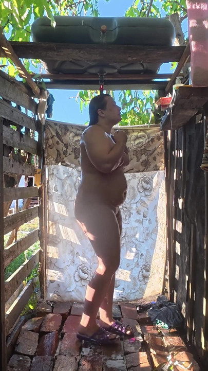 Outdoor Shower Couple | Clip 2