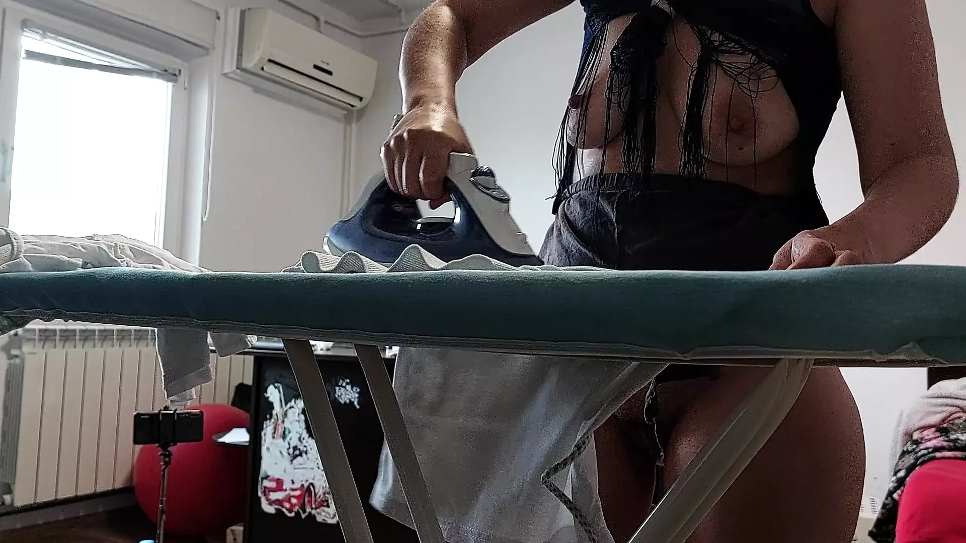 Sexy wife doing housework naked. Cum on wife's big ass. Hot foreplay with a couple