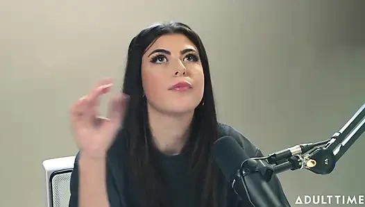 Gal ritchie: spiegler kız ve hentai sevgilisi | Adult Time Podcast