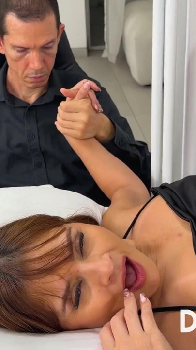 EU QUERO QUE O GARRISON ME ENGRAVIDE, MAS ELE NÃO QUER, ENTÃO VAMOS AO MÉDICO E ELE SEGREDAMENTE ME ENCHE DE PORRA PARA… | Clipe 2