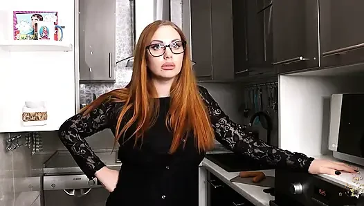 Devour - tabu fantezisi! Üvey anne 2 can sıkıcı üvey oğlunu pişiriyor ve yiyor!