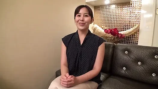 K-cup Super Milk Wife, Megumi, 42 Years Old