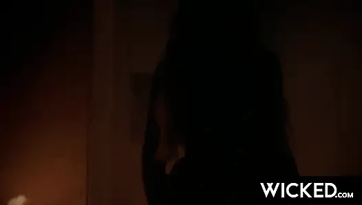 Wicked - allie nicole si cewek toket besar lagi asik ngentot gaya cowgirl dalam fantasi phantasia
