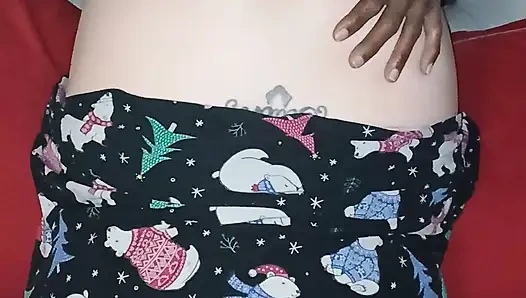 Memek sempit cewek ini dientot habis-habisan sama kontol raksasa pria kulit hitam