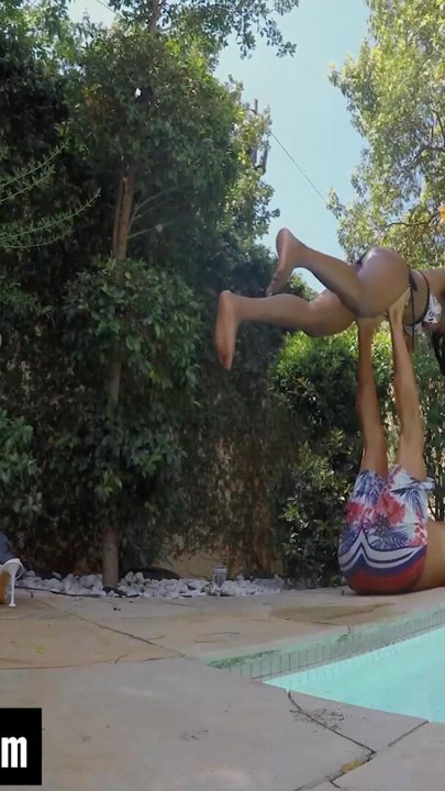 Bu düz A EBONY COLLEGE GIRL kızıl, benden yardım istedi... ve sonunda bana binmekle sonuçlandı | Bölüm 1