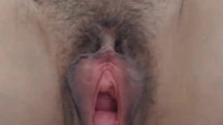 Hairy mature cunt, amateur close-up