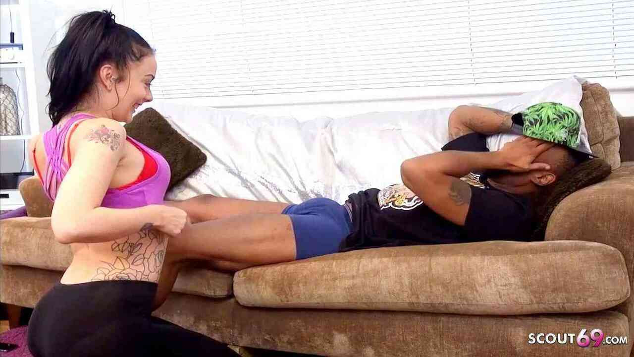 Patla bahan pakara stepbro sath ubhar aur bahkaya use karne ke lie bhar men jao