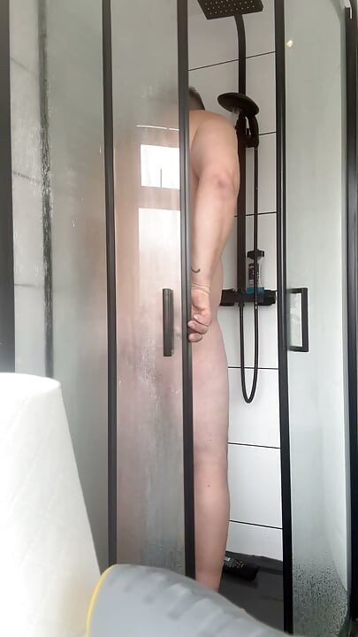 Horny Man Strips and Shaves off Pubic Hair