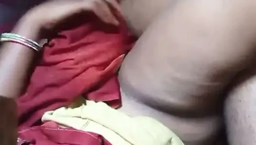 Yangzi vajinasını penisime sürtüyor