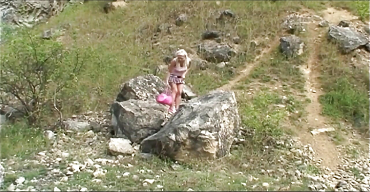 Sexy Teen Outdoor Fucked by Her Mature Guide