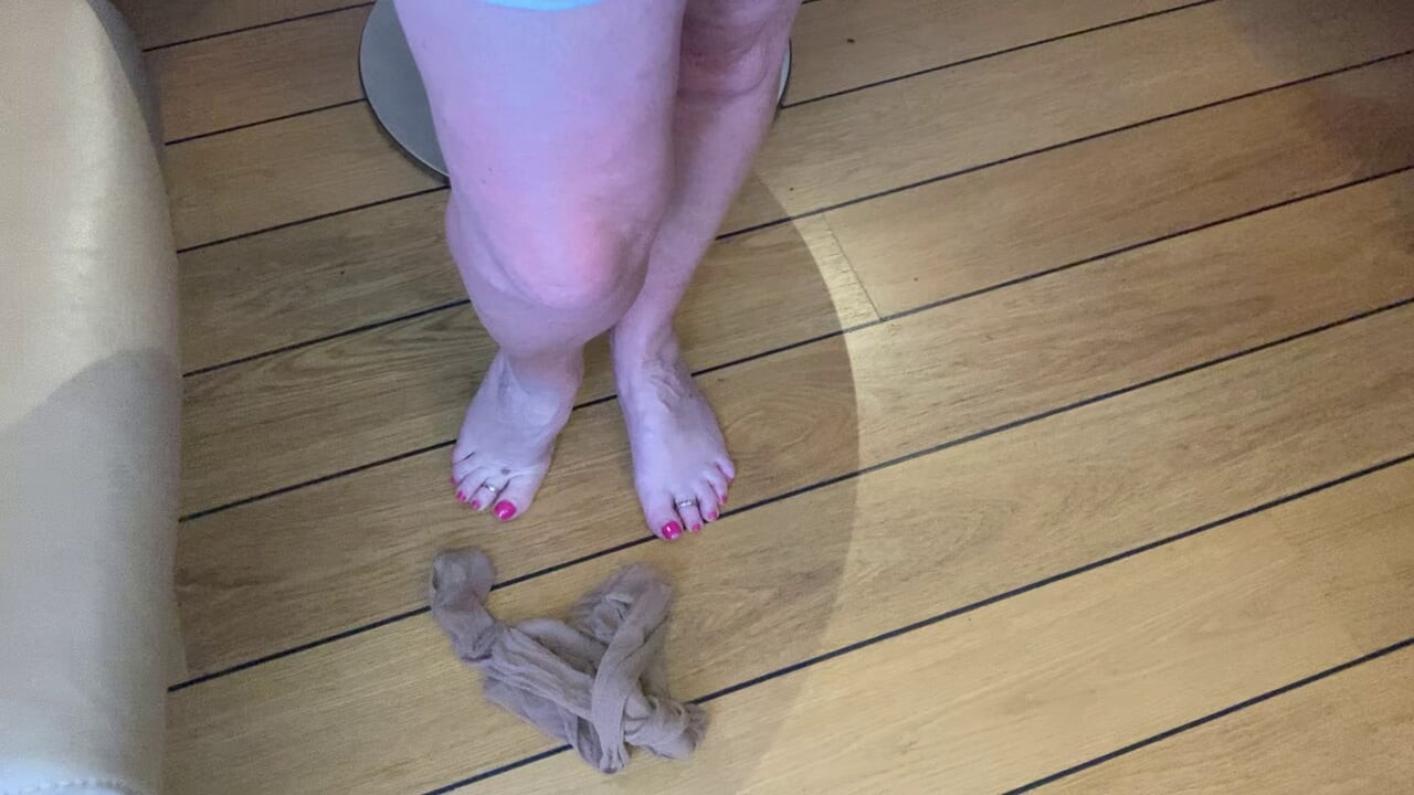 Mrs Mature Feet being a real tease