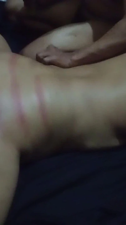 来自“第1部分泰国耸人听闻的按摩”的史诗时刻