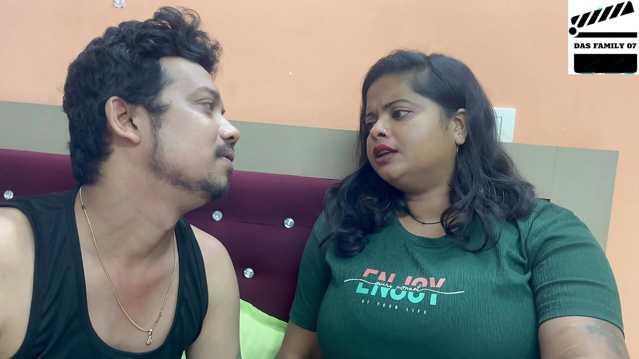BAARE DUDHWALI BHABI OR THARKI DEWAR KI CHUDAI RAW CLIPS