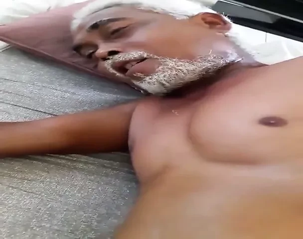 Indo Daddy Handjob