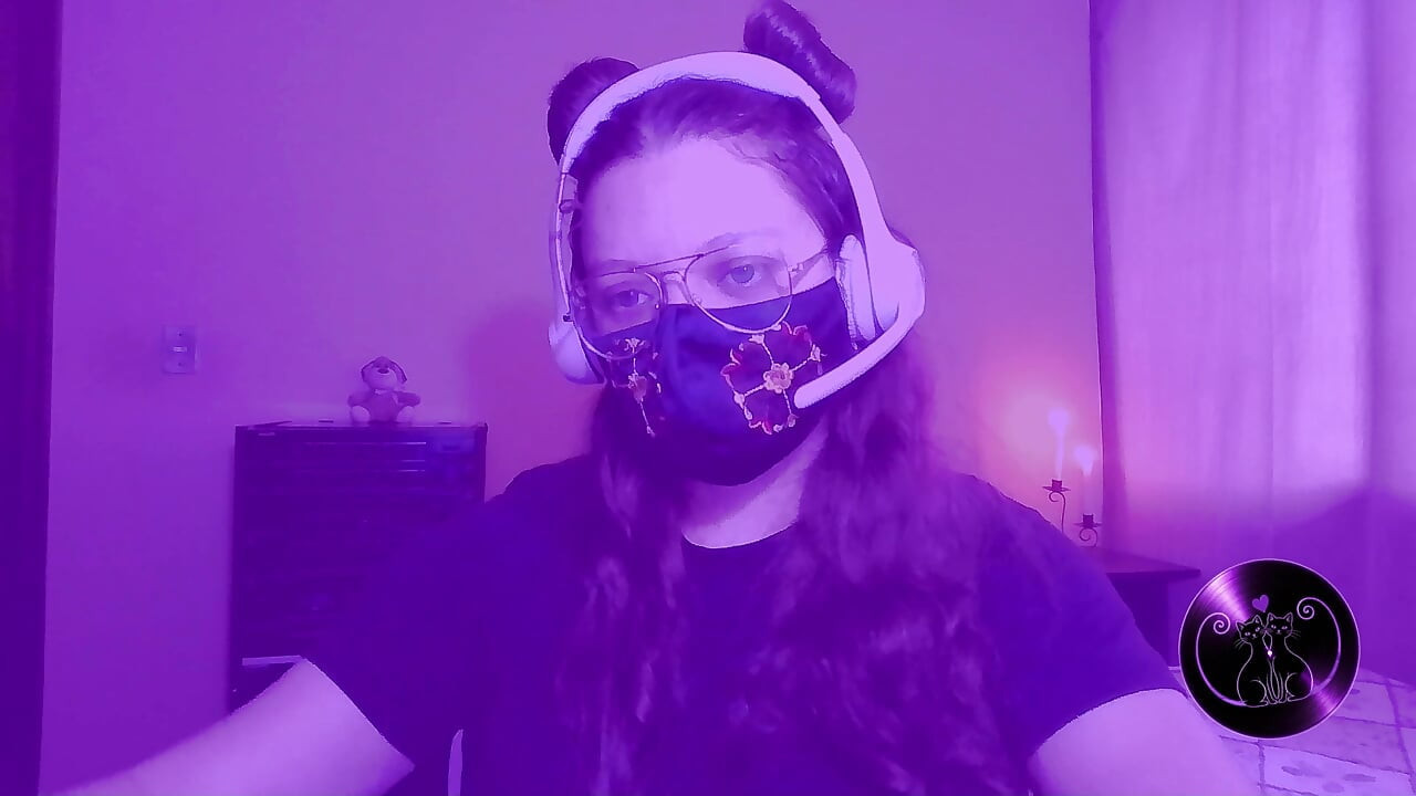 A Night of Play and Confessions