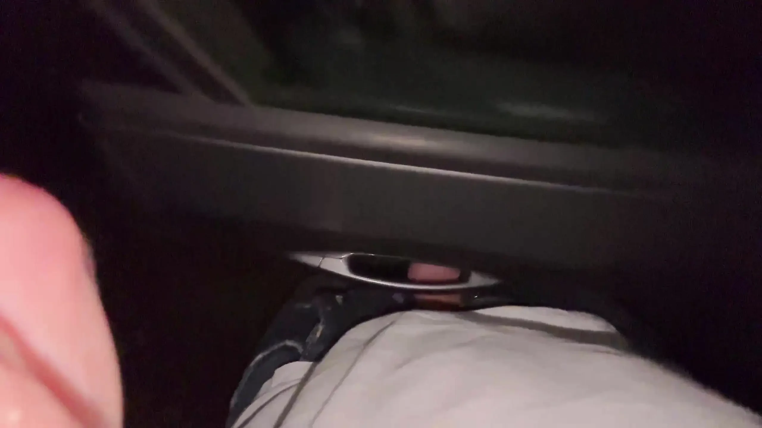I fuck my car at night next to the public road
