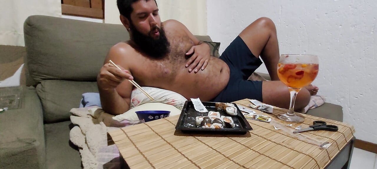 100-Piece Sushi Challenge: Completely Maxed Out & Bloated