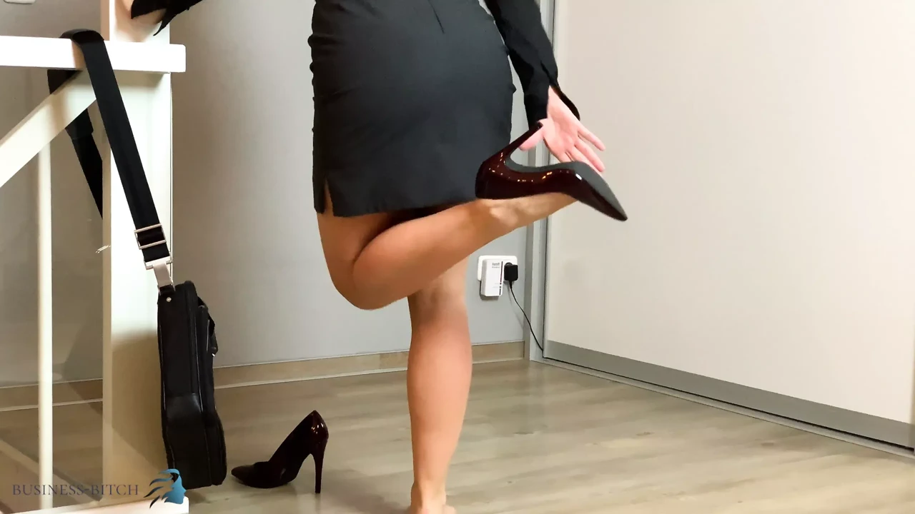 下班后私人助理获得高潮 - 商业婊子