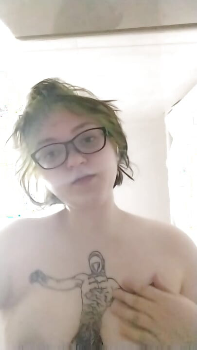 Double amputee secretly masturbates from below