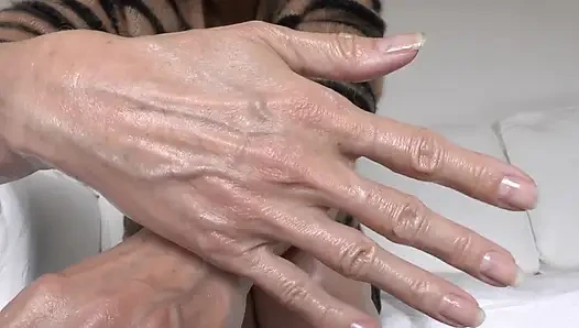 Oily Hands and Legs, JOI, Part 1, Lady Victoria Valente