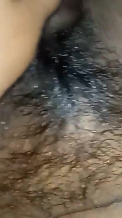 Indimenticabile momento dal "Marito moglie goditi il divertimento masti romantico romanticismo romantico coppie appena sposate desi sesso"