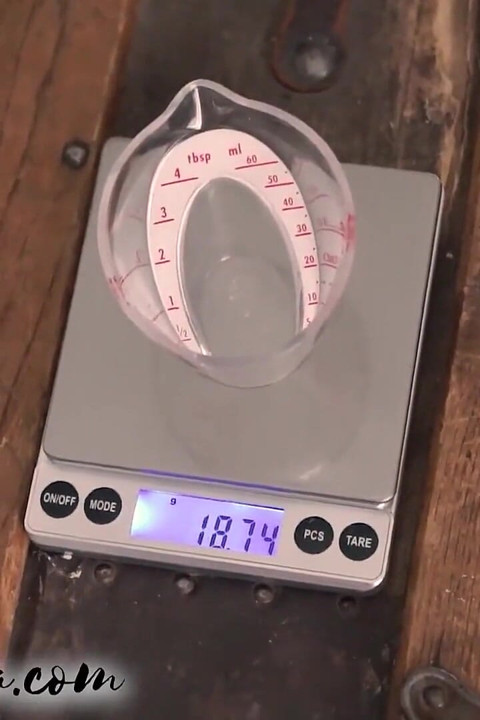 그는 오르가즘 후 거의 붕괴 | POV 스탠드 작업 사정