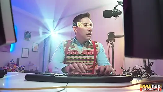 Fakehub Originals - Nerd Brad Knight entwirft die perfekte Frau und bringt sie in Form der ukrainischen Schönheit Mia Trejsi zum Leben