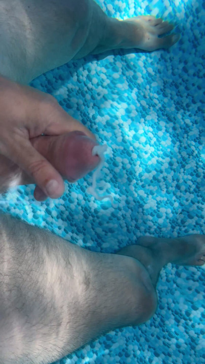 BeENJoY - a sperm snake in the pool water lands on my leg. Big cumshot, outdoor, big cock