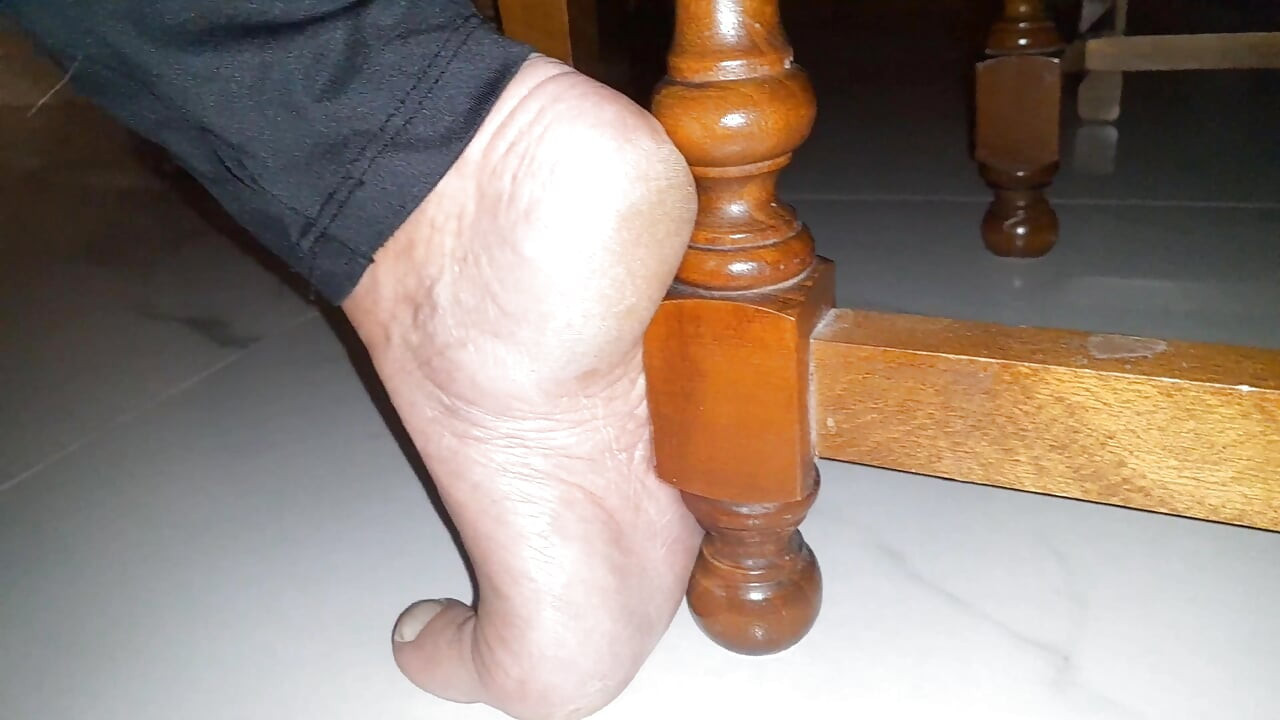 Amateur Blonde Mature Wife Enjoys Feet Fetish