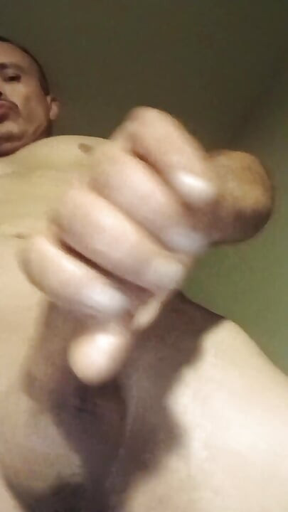 Horney Guy Wants to Fuck